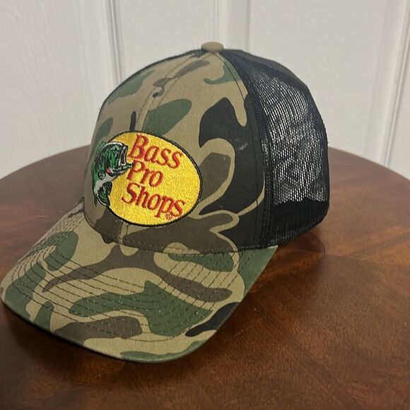 🔥🎣 Vintage BASS PRO SHOPS Camo Fishing Snapback Mesh Trucker Hat - PERFECT - Picture 1 of 7